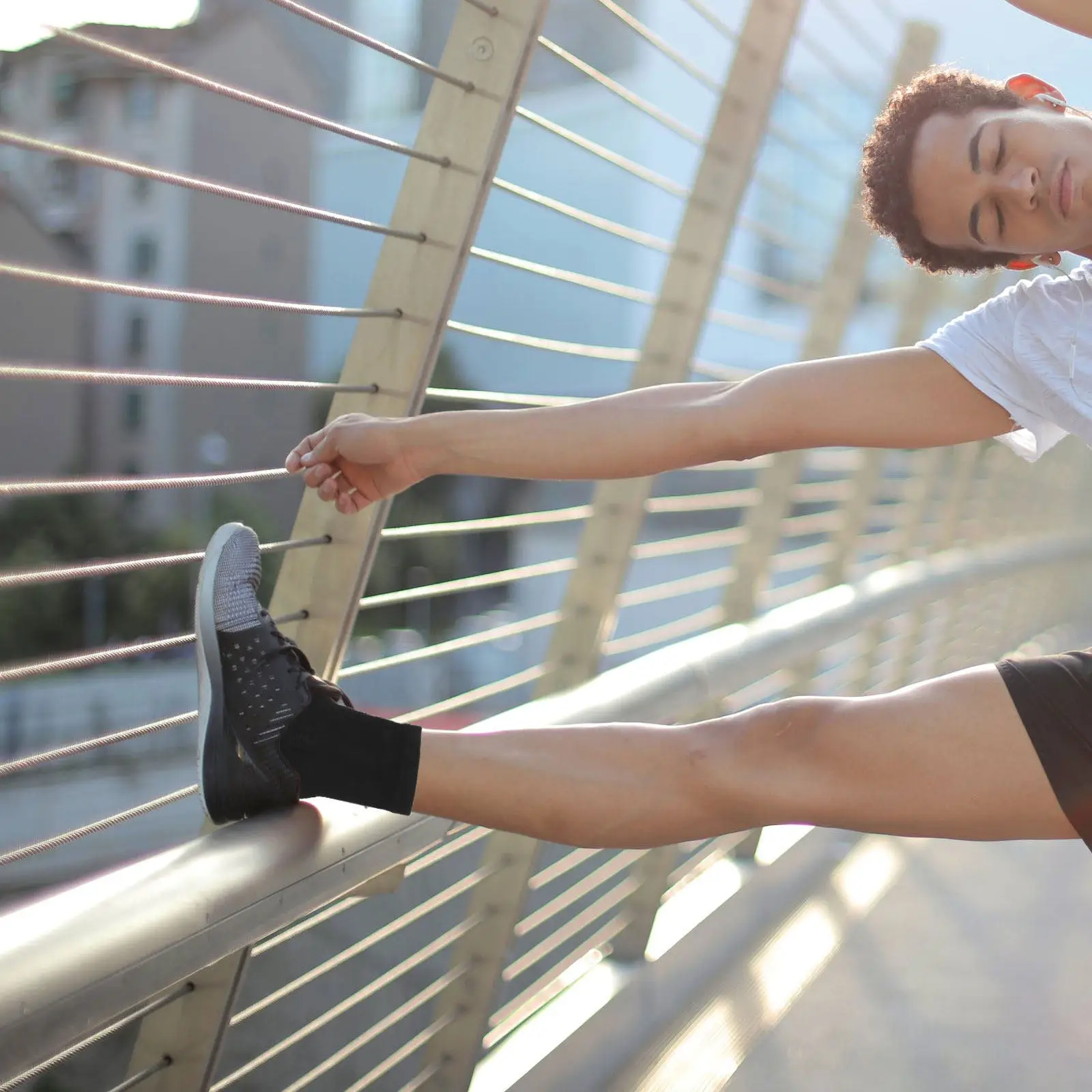 

2Pairs Elastic Ankle Support Socks Sports Brace Protective Lightweight Comfortable Ankle Support Sleeve for Exercise and Daily