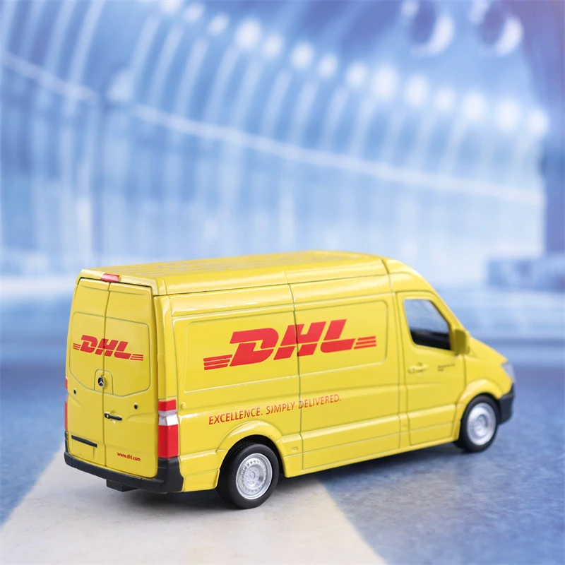 1:36 Mercedes Benz Sprinter DHL Van High Simulation Diecast Car Metal Alloy Model Car Children\'s toys collection gifts X31