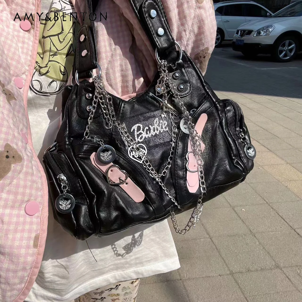 Y2K Spice Girl Retro Soft Leather Chain Contrasting Shoulder Bag Daily Versatile Black Messenger Bag Street Punk Style Handbag