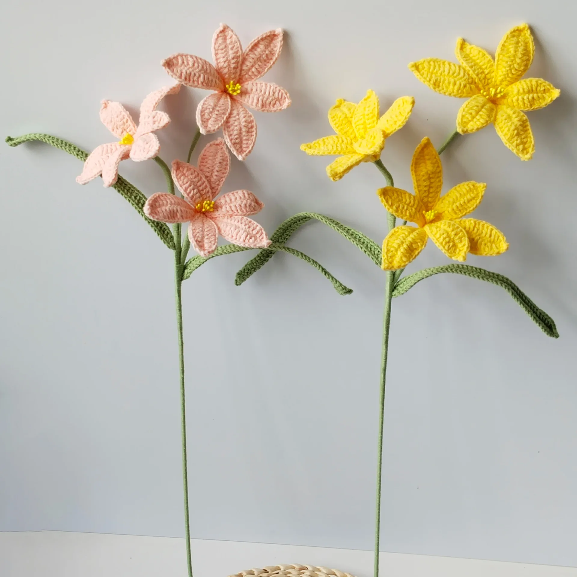 Gehäkelte Orchideenzweige Kreativer Gestrickter Blumenstrauß Handgemachte Blumen Künstliche Pflanze Raumdekoration – Detail 3