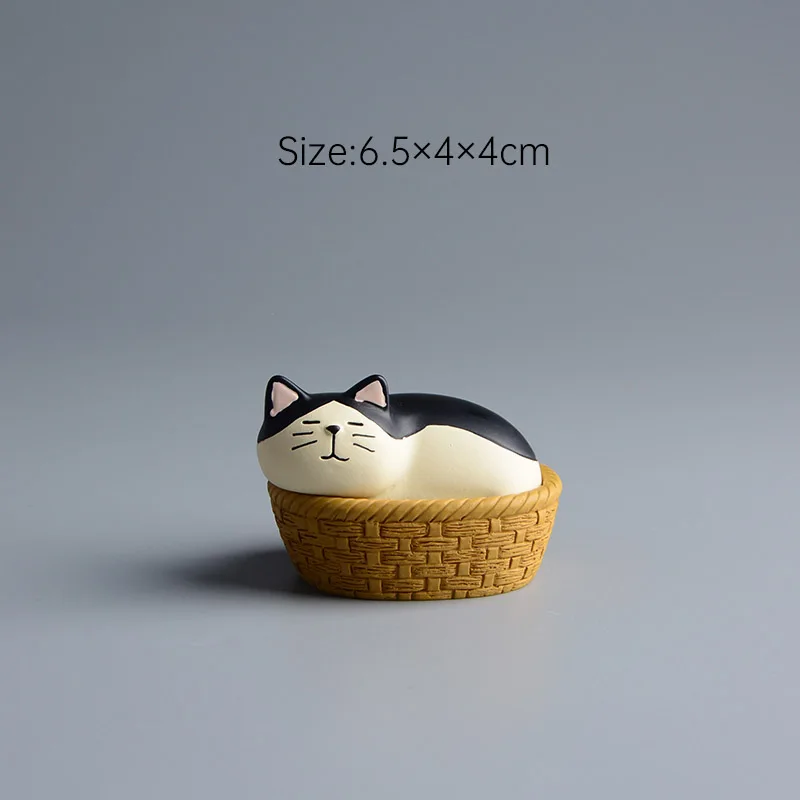 Cute Kitten Figurines Resin Cat's Nest Basket Model Desktop Decoration Small Things Storage Miniature Home Decor Kids Toys