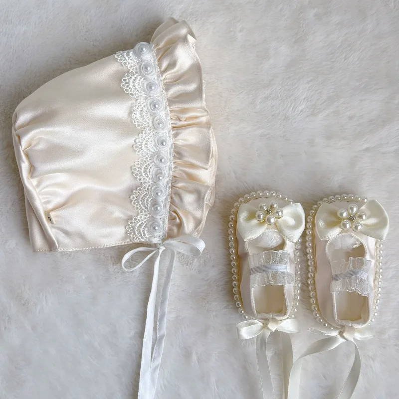 

Handmade Cute Sweet Satin Baby Princess 100 Days Baby Shoe and Hat Set Baby Lace Shoe and Hat Gift Newborn Baptism Hat