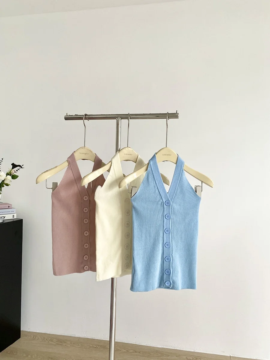 

Summer 2025 Sexy oulder Bared Knitted Vest Women's Ne Hanging Single Button Design Versatile Top Commute Sle ort Length
