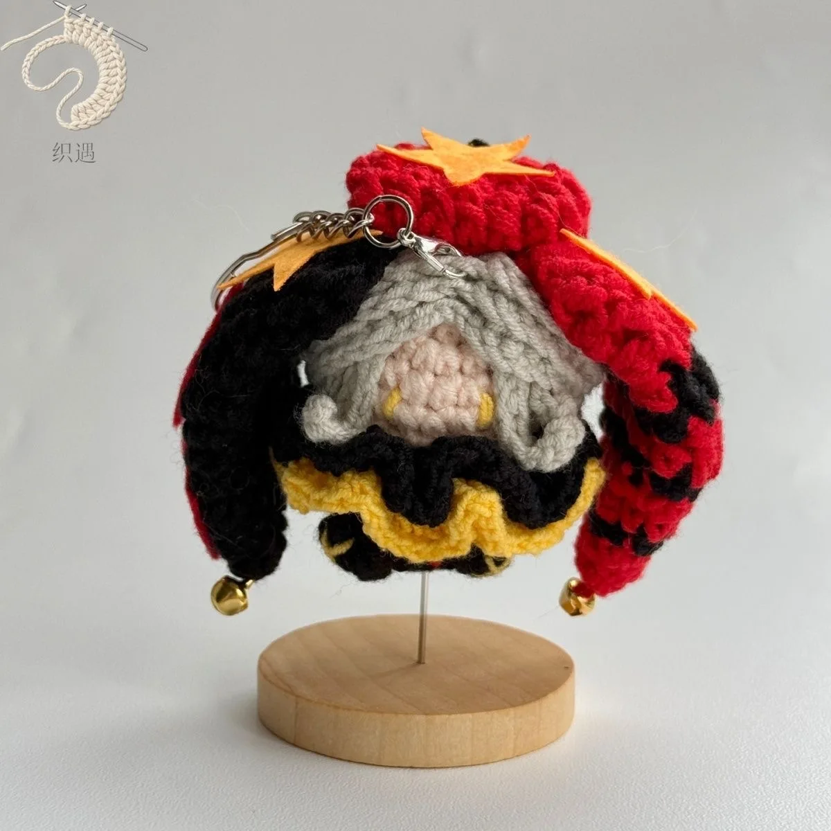 【 Finished Product 】 Freak Circus Pierrot Little Candy Handmade Hook Weaving Yarn Cosplay Doll Pendant DIY Keychain view 4