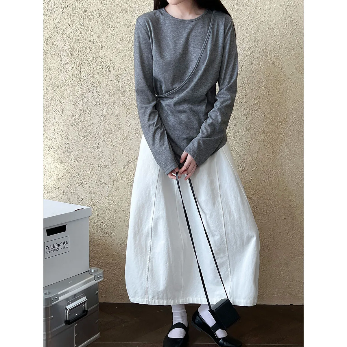 

Casual Round Neck Cross Irregular Long Sleeved T-shirt for Women's Spring New Versatile Basic Base Top 2886