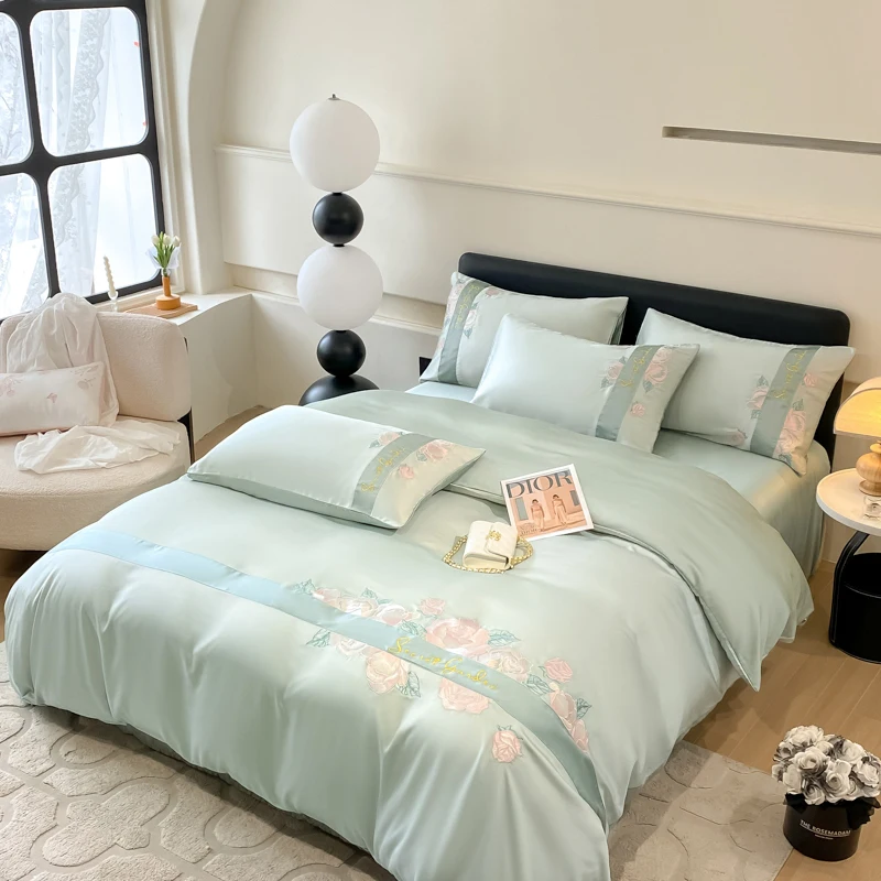 3Pcs/4Pc Embroidered Ice Silk Quilt Cover Bed Sheets Pillowcase Set Suitable for Bedroom Rental Dormitory, Light, Breathable, So