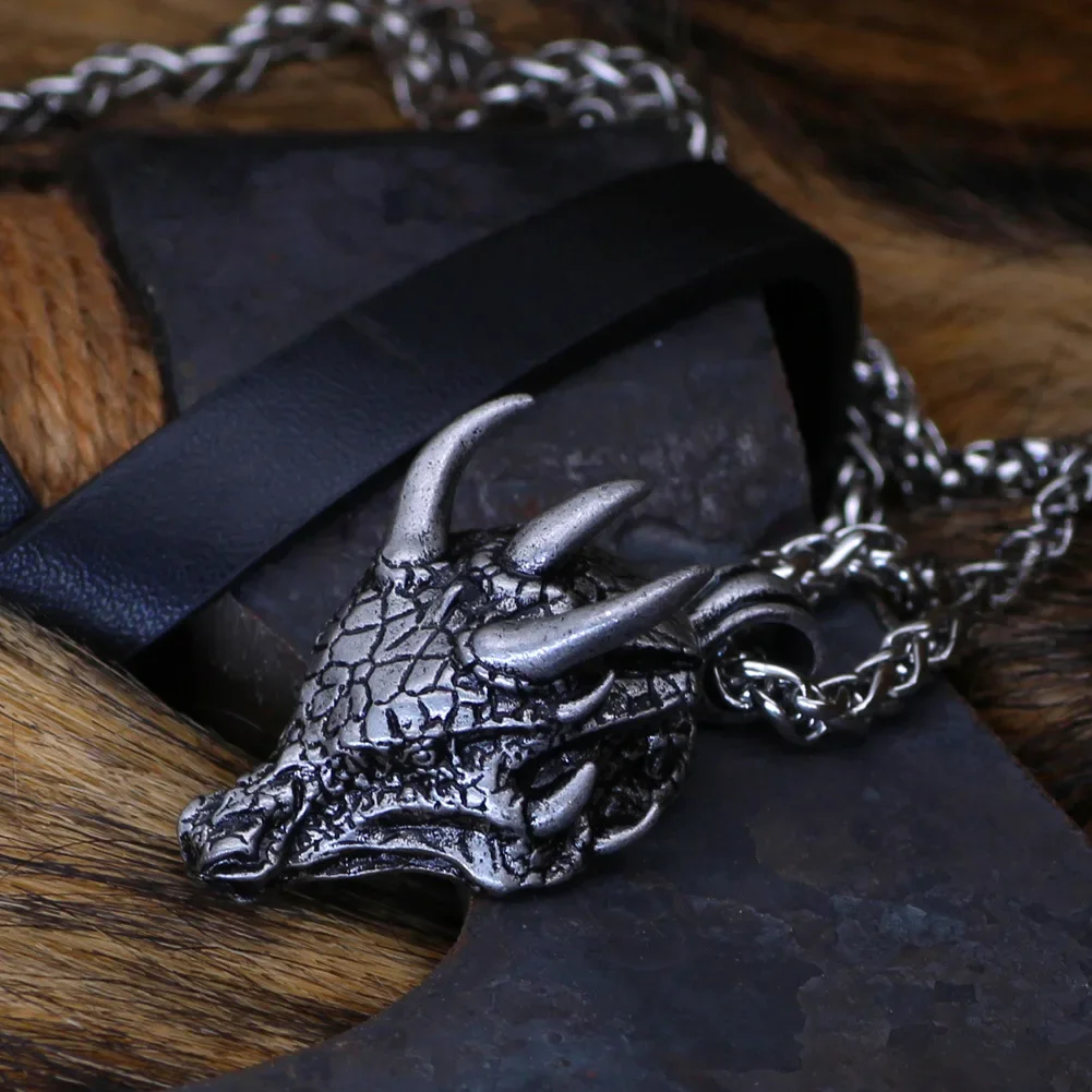 New Simple Sense of Design Fashion Vintage Viking Dragon Battle Triangle Dragon Head Pendant Necklace Men's Party Trend Jewelry