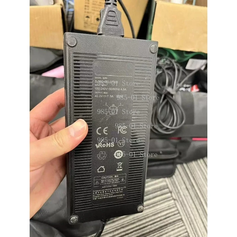 

200XD Photography Light Power Cord EA12521M-480 48.0V 5.2A 250.0W 48V Power Supply