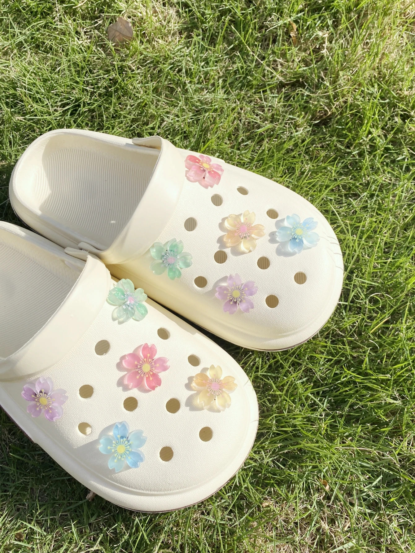 أحذية على شكل قلب أزهار الكرز وقباقيب زهور قابلة للفصل ، تتوهج في الظلام ، إكسسوارات زينة للفتيات ، 10: