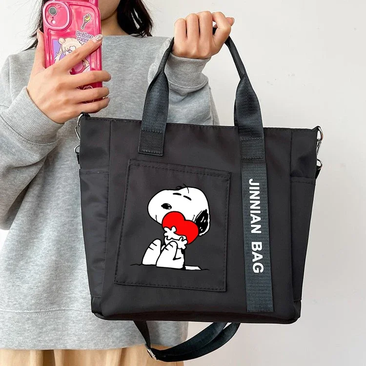 Bolso de hombro Snoopy, bolsos impermeables a la moda, correas ajustables, bolso de mano con estampado de Anime bonito de alta capacidad para mujer, bolso de dibujos animados de alta calidad