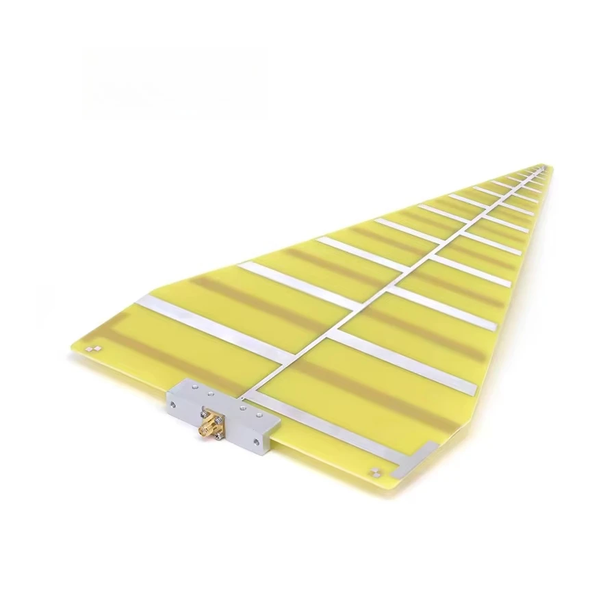 

Ultra-Wideband 6dBi Gain Log-Periodic Antenna 800MHz to 6GHz RF Antenna