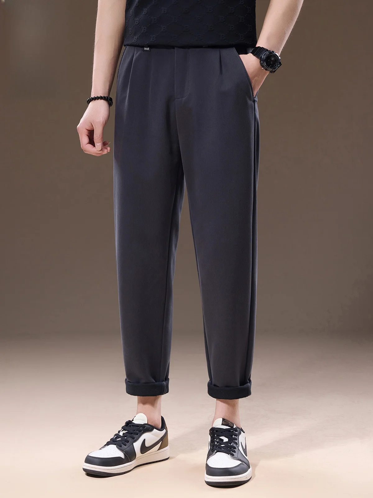 

Мужские повседневные брюки свободного кроя, прямые, весенние, новые, простые, универсальные, под любой мужской костюм, длинные брюки, молодежные, стильные