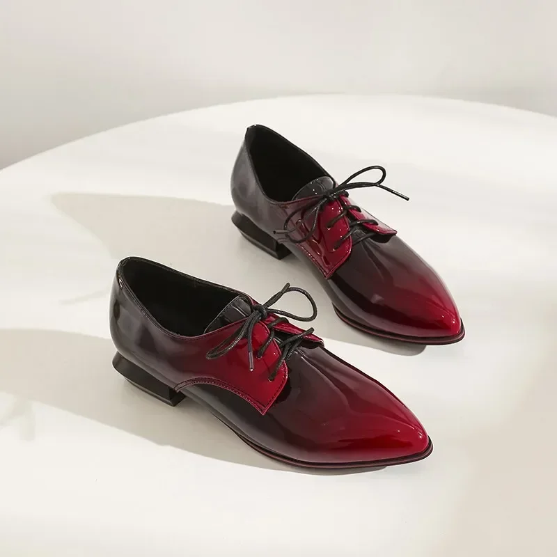 Big Size Women Derbies Gradient Red Purple Patent Leather Flats Casual Office Ladies Vintage Lace-up Pointed Toe Brogues Oxfords