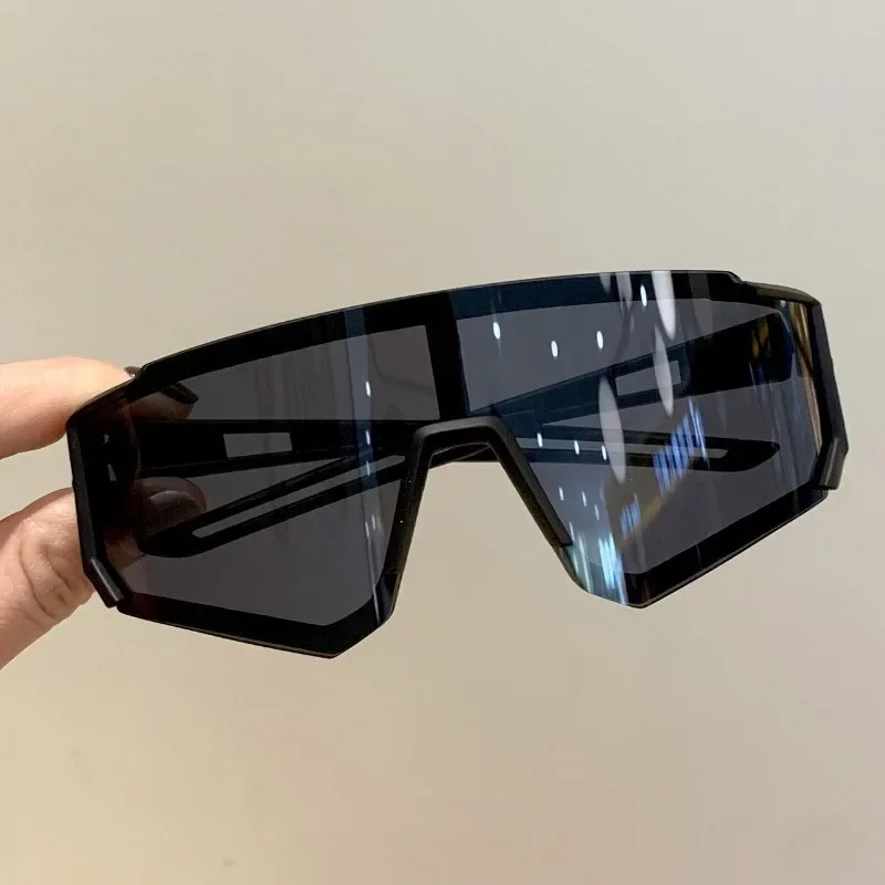 

UV400 Cycling Sunglasses for Men Women Outdoor Sports Windproof Anti-Glare Performance Shades