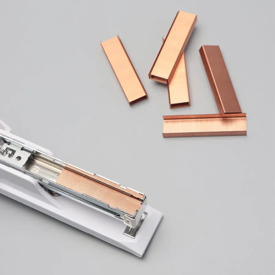 3000 Heftklammern aus Roségold, 26, 6 Standard-Farbklammern für Schreibtischhefter, 1000 pro Packung, insgesamt 3 Heftklammern aus Roségold