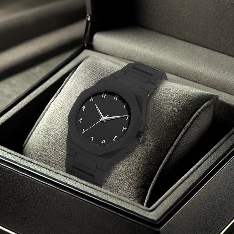 

Мужские кварцевые часы с черной лентой и стильным многоугольным корпусом.