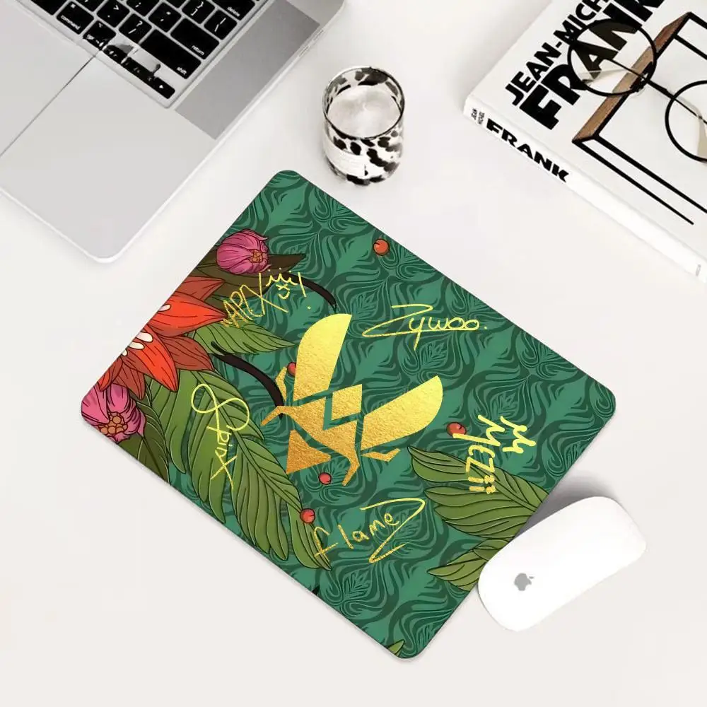 14Team Vitality Major CS2 ماوس الوسادة الكرتون المطاط لوحة الماوس الصغيرة كمبيوتر مكتبي مكتب لوحة المفاتيح الرياضة الإلكترونية لعبة ROGs