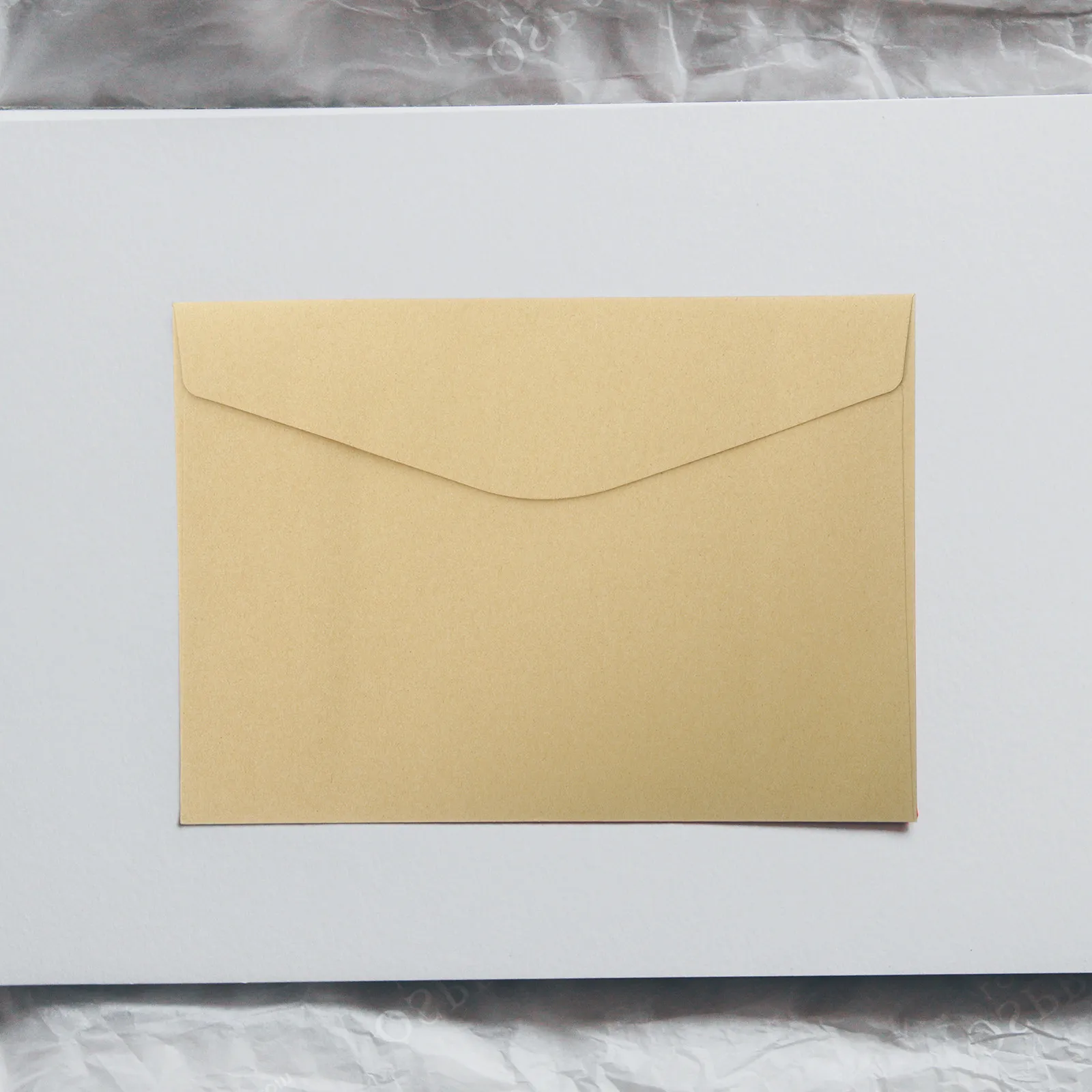 

50Pcs Classic Retro Envelopes for Wedding Shower Christmas Cards Blank Convenient Sealing Envelopes for Invitations Greeting