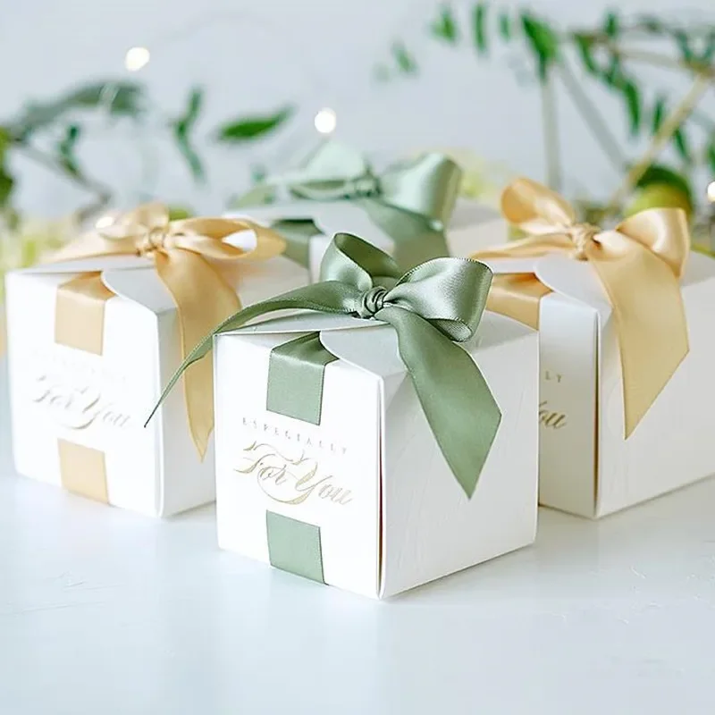 Upscale Wedding Favors Gift Box Candy Boxes for Christening Baby Shower Birthday Event Party Supplies Wrap Holders with Ribbon