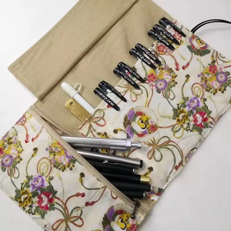 

Retro Chinese Style Fabric Pen Curtain Large Capacity Stationery Storage Bag High Quality Student Pencil Box Simple Design