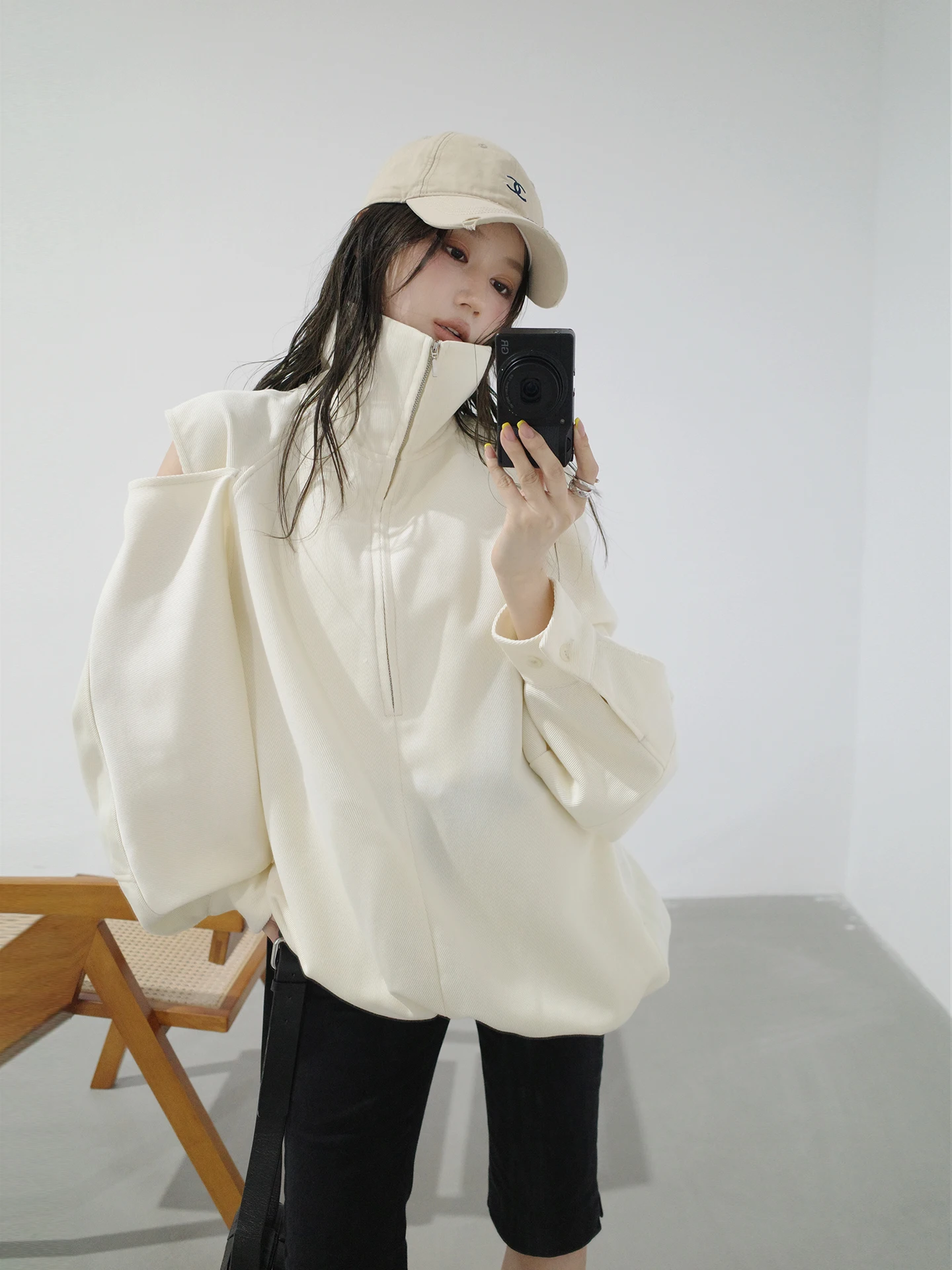 

Повседневная толстовка на молнии с открытыми плечами, свободного кроя, из мягкой легкой ткани, с длинными рукавами