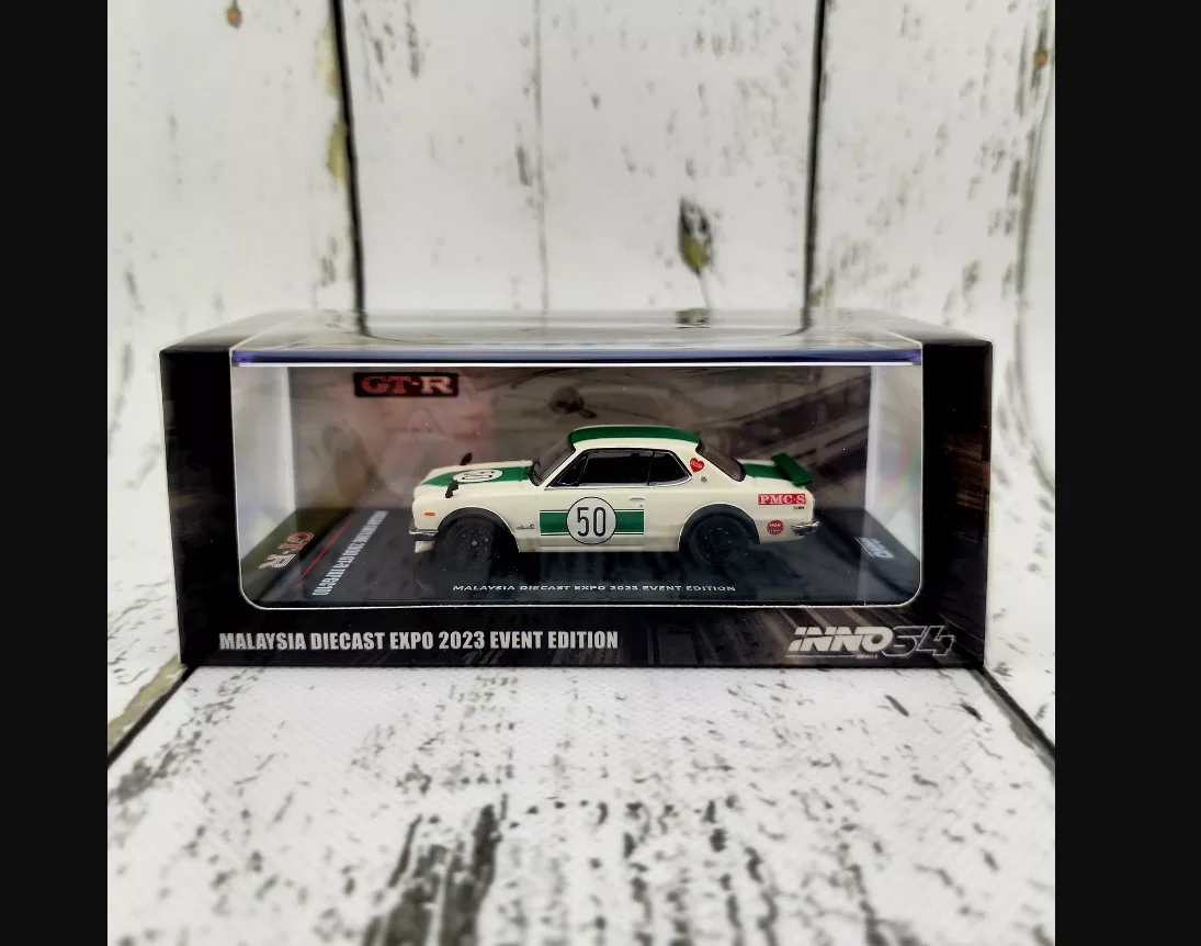 Inno64 Skyline 2000 GT-R (KPGC10) White MALAYSIA DIECAST EXPO 2023 Diecast Model Car Collection Limited Edition Hobby Toys