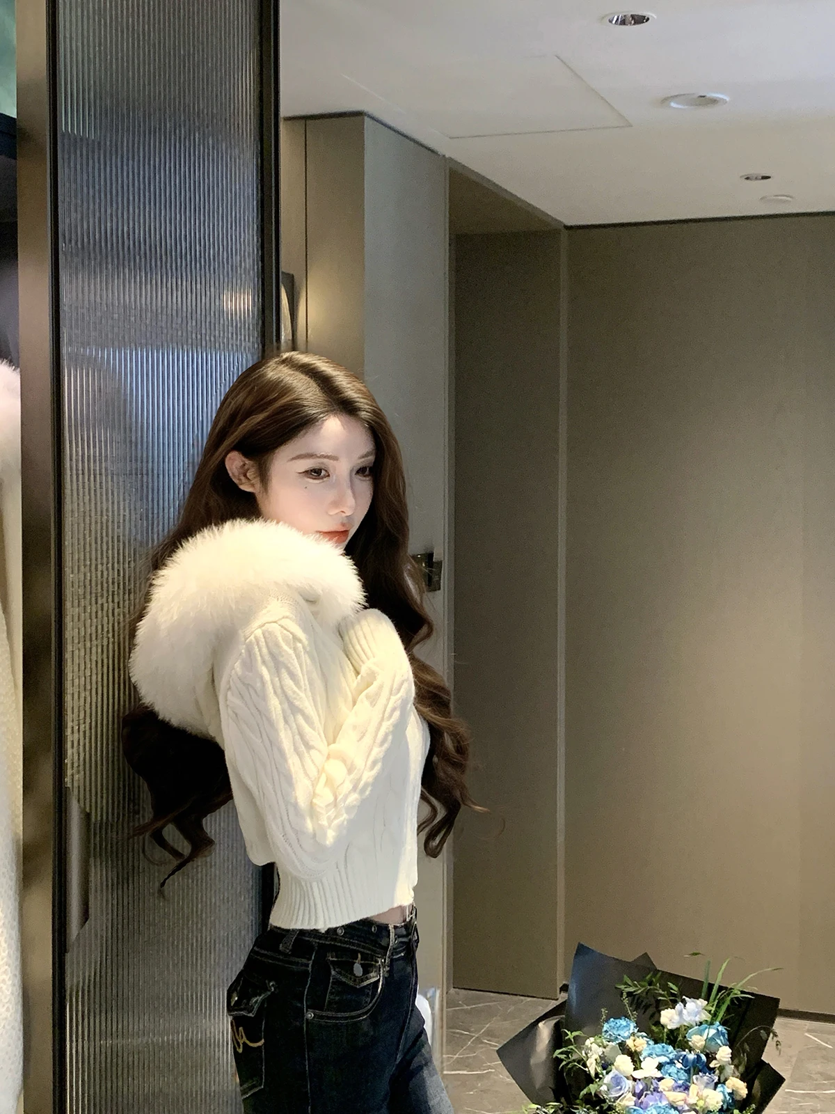 

Вязаный кардиган JustQin с меховым воротником, женский свитер, осенне-зимняя новинка, укороченный, с длинными рукавами