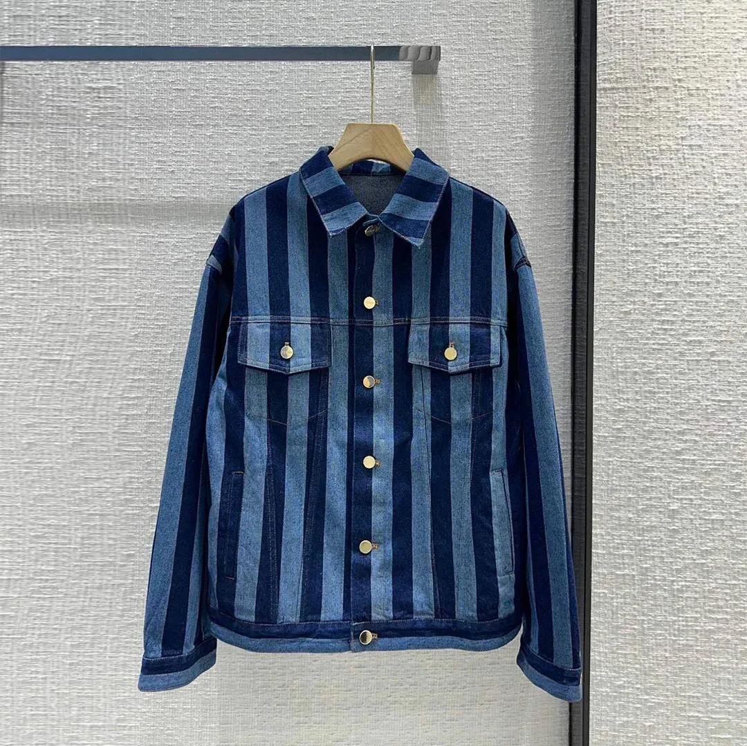 

2024 New Autumn Fashion Blue Vertical Stripes Denim Jacket Women Lapel Long Sleeve Patchwork Pockets Buttons Streetwear Coat