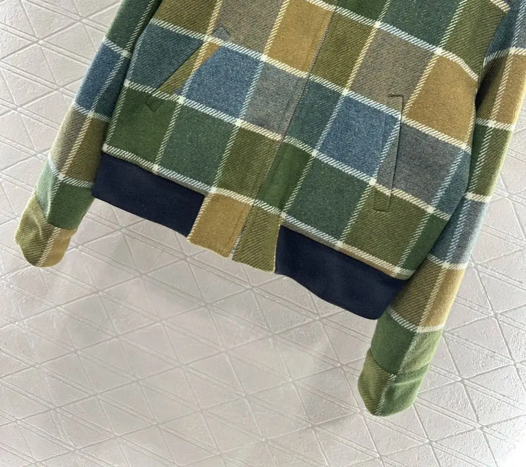 เสื้อแจ็คเก็ตผ้าฝ้ายลายตารางสีเหลืองเขียว กระโปรงสั้นผ่าข้าง ชุดสูทผ้าขนสัตว์สุดหรู สง่างามและมีสไตล์