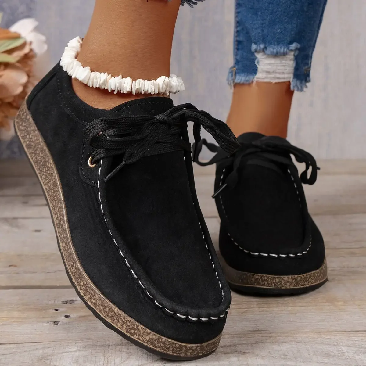 

2025 New Women's Loafers Classic Design Anti Slip Casual Sole Very Suitable for Daily Wear Black/brown Thick Soled Walking Shoes