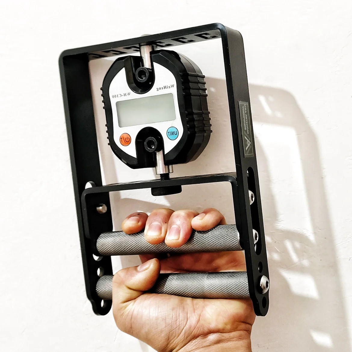 مقياس المقبض الرقمي ذو قبضة زنبركية لتدريب العضلات