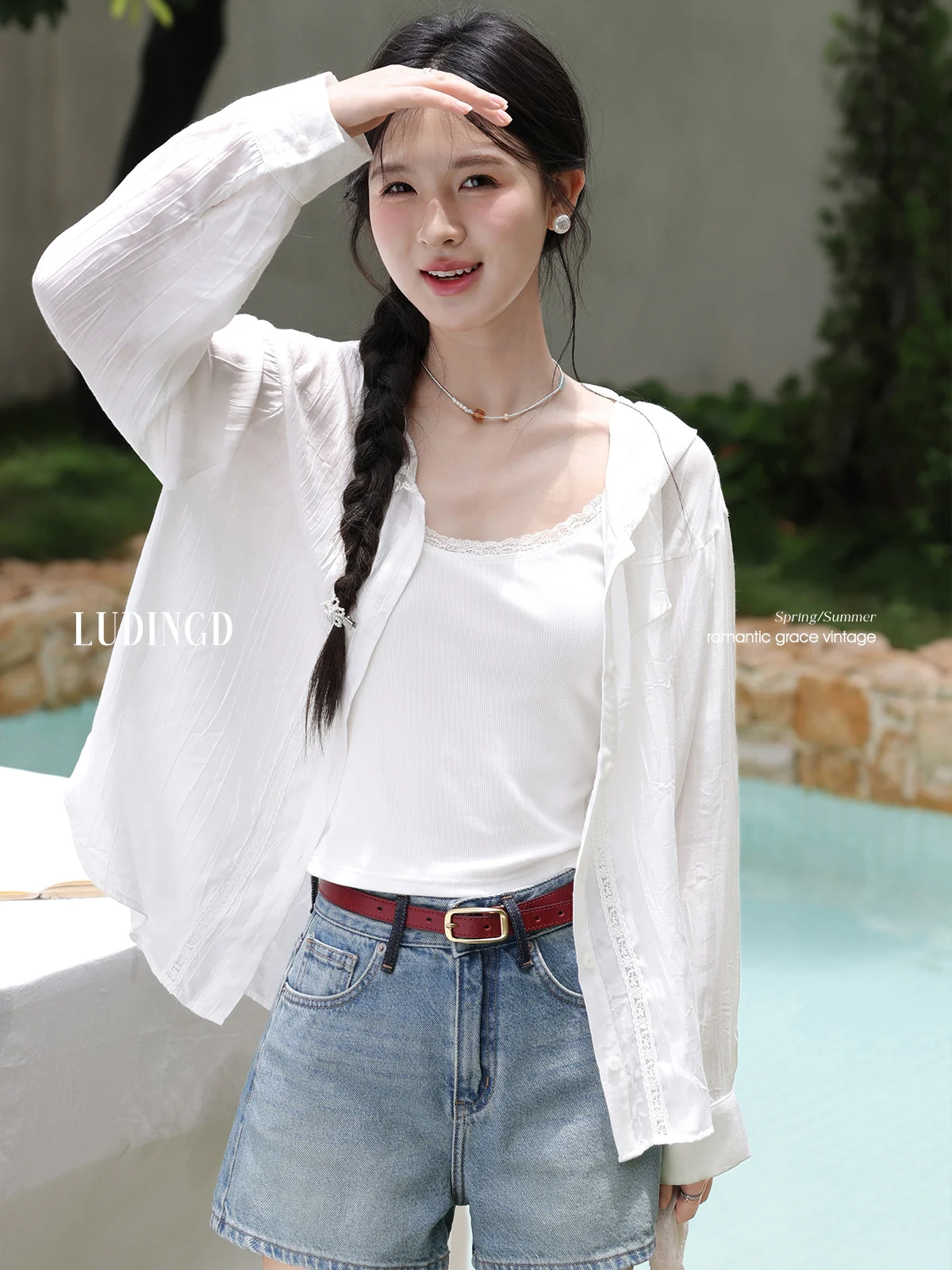

ALXNAN Plus Size Women's White Shirt Sun Protection Long Sleeve Embroidered Hooded Shirt 2025 Summer Loose-fit Blouses D11817