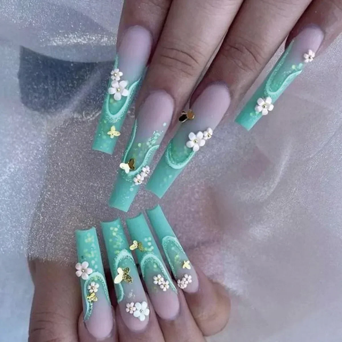 24Pc Long Green False Nails 3D Camellia Butterfly Design Fake Nail Coffin Ballet Press on Nails Artificial Wearable Finished Tip