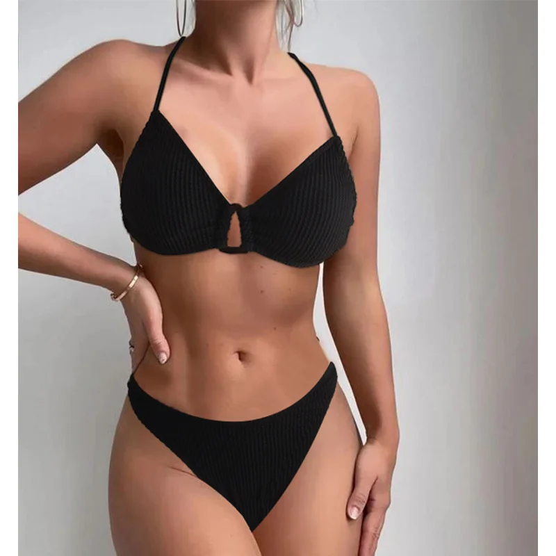 2023 neue und Bikini schwarze Bade bekleidung gestreifte kleine Brust Dreieck sexy Split für Frauen koreanischen Stil