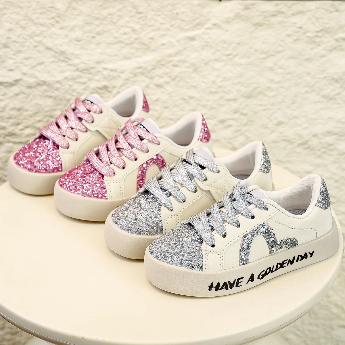 Spring and Autumn Cute Girls Flash Powder Splicing Casual Shoes Round Head with Letter Printing Light Children's Sports Shoes