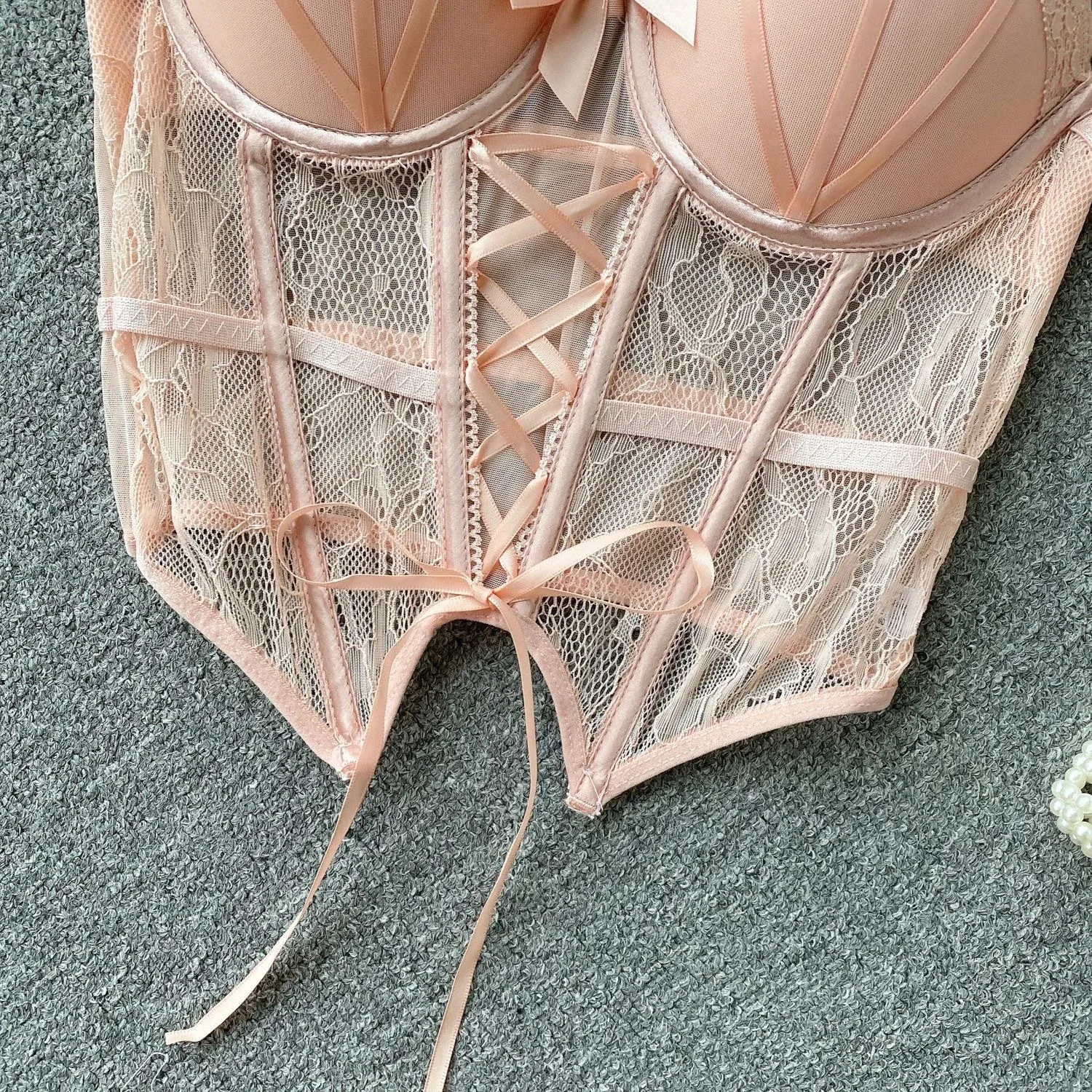 Conjunto de lencería sexy de encaje: Top halter con diseño de espina de pescado y almohadillas, parte inferior fina y parte superior gruesa, para mujer.