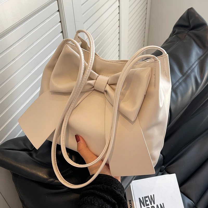 Fashion Handheld Tote Bag For Women New Bow Decor Versatile Large Capacity One Shoulder Bag Female Spring Summer Commuter Bag