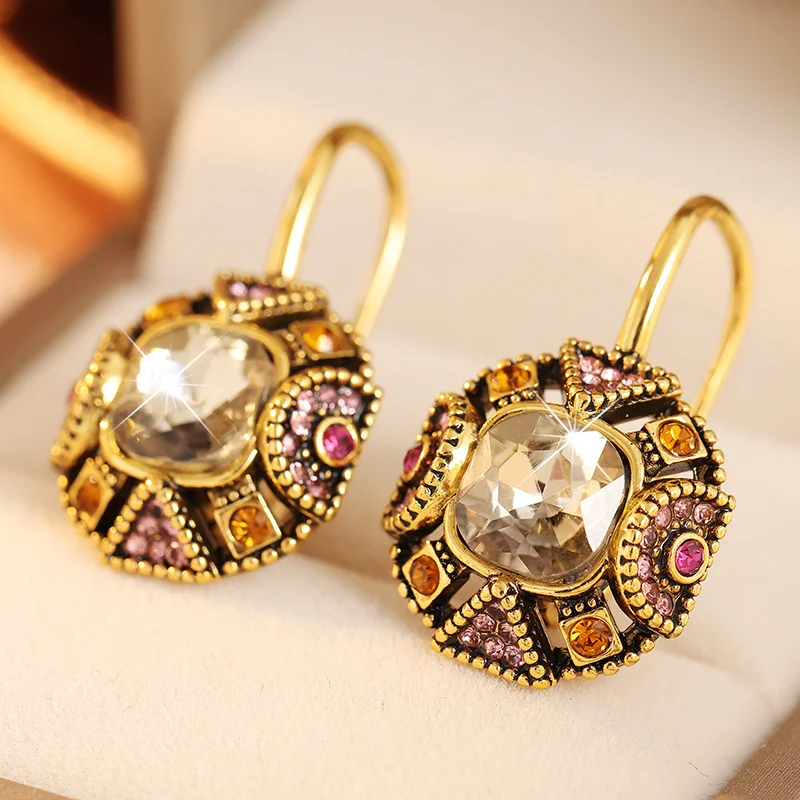 Vintage Square Earrings For Women Geometric Splicing Hollow Inlaid Synthetic Zircon Earrings Gorgeous Elegant Jewelry