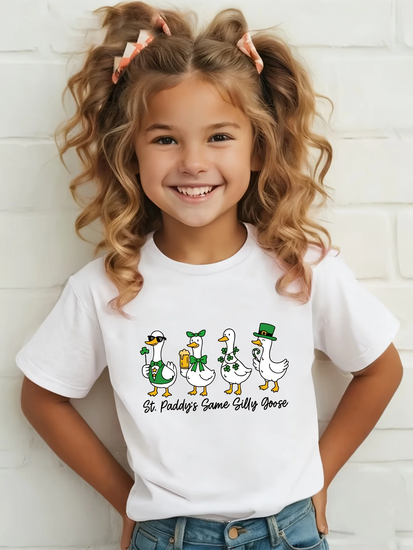Lucky Goose St Patrick Clover Hat Gold Print Family Matching Cotton Tees Short Sleeve Tops For Mom Dad Boys Girls Daily Wear