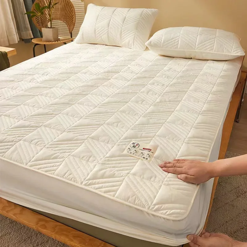 High Quality Soy Fibre Quilted Mattress Cover 100% Cotton Customized Quilting Bed Cover Not Including Pillowcase