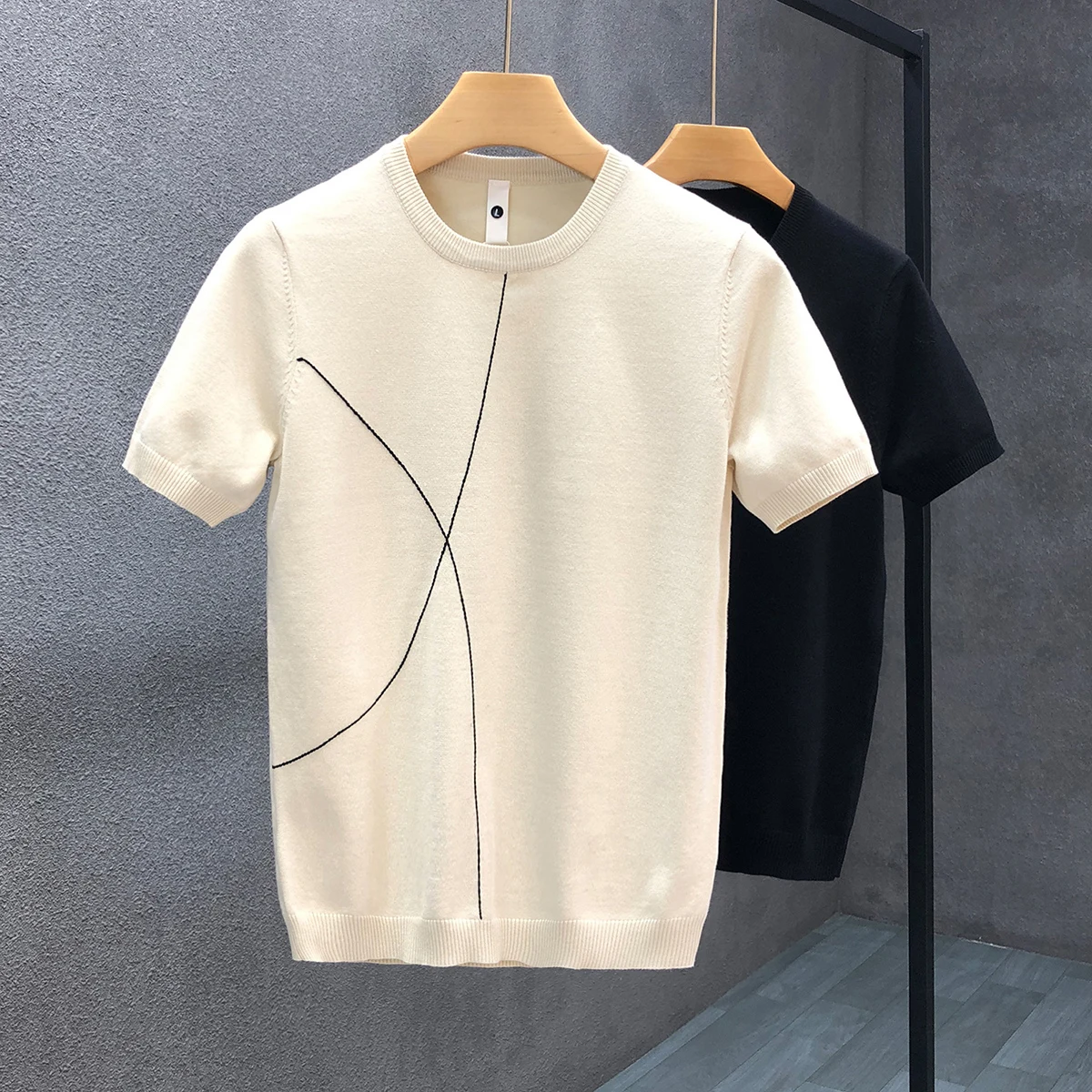 

Handsome Well Fitting Tops 2024 New Men Knitted O-Neck Well Fitting T-shirts Casual Fashion Male Solid Short Sleeve Tee A04