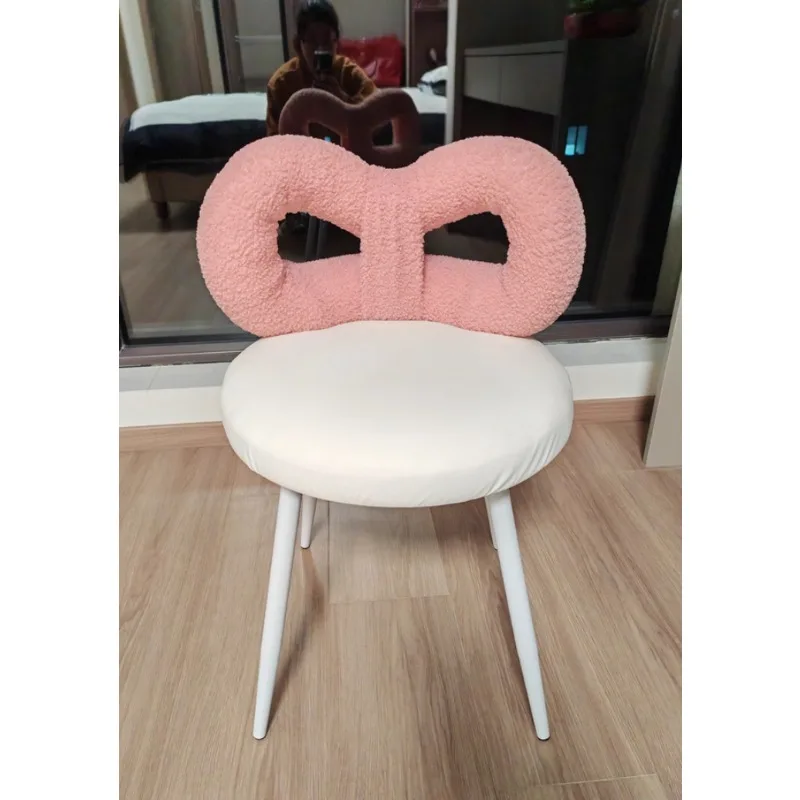 

Кремовый стул с ветровой спинкой, Интернет-кресло для макияжа с бантом знаменитостей, комод, маникюрный стул, стул для макияжа, стул феи-бабочка