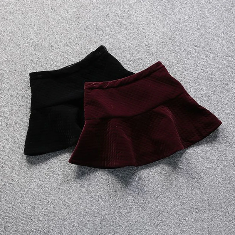 European Sweet Ruffles Corduroy Short Skirt Autumn and Winter 2024 New Elegant Anti-light Strip Velvet Short Skirts for Women