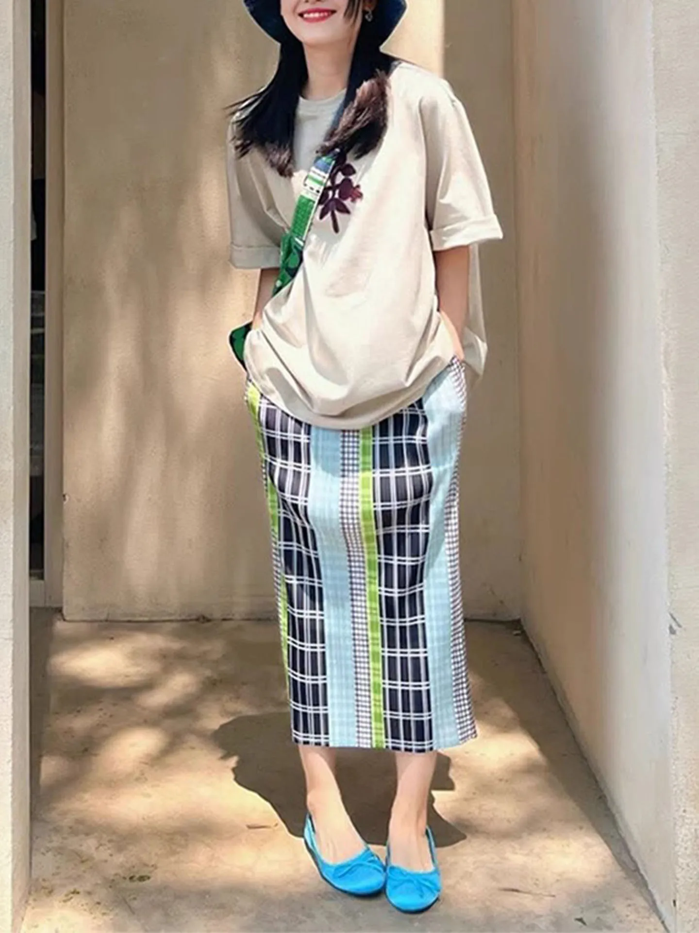 

Женская летняя плиссированная юбка в клетку с завышенной талией, А-силуэт, миди, в стиле Three Houses, элегантный дизайн, для повседневной носки, простой стиль