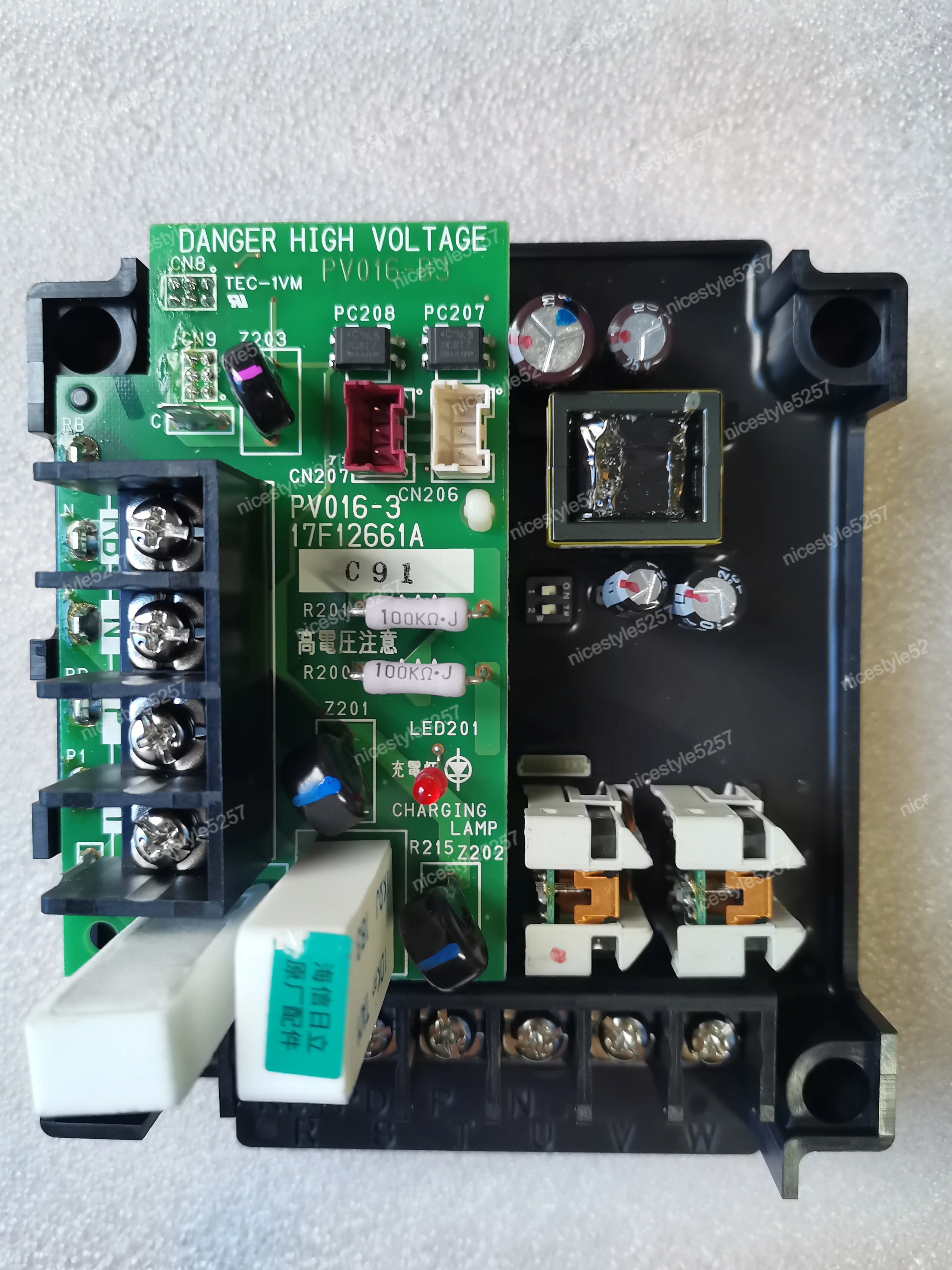 

Applicable to the new Hisense Hitachi central air conditioner inverter module 17C72828A B 17F12661A HS15A3F12