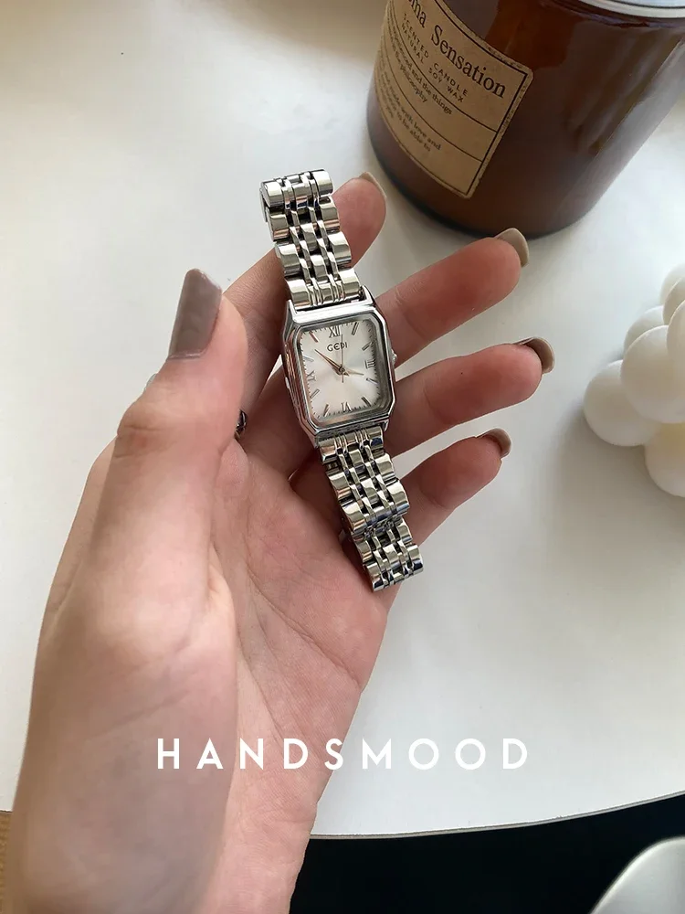 Koreaanse Blogger 'S Instagram Populaire Vierkante Ketting Dames Quartz Horloge, Zilver Gepersonaliseerd En Veelzijdig