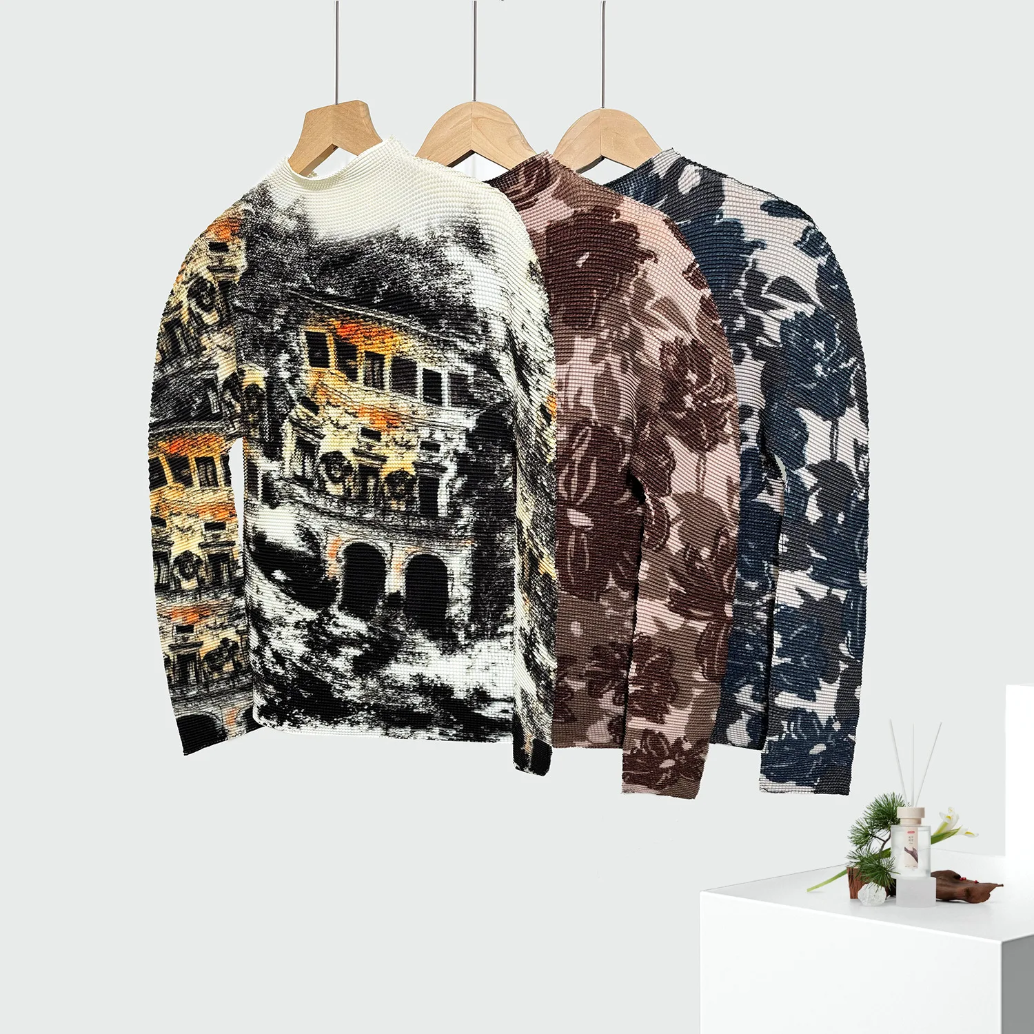 

Miyake Folds 2025 New Autumn and Winter Inside-out Tops Long-sleeved Female Slim Stretch Printing Foreign Hundred Design T-shirt