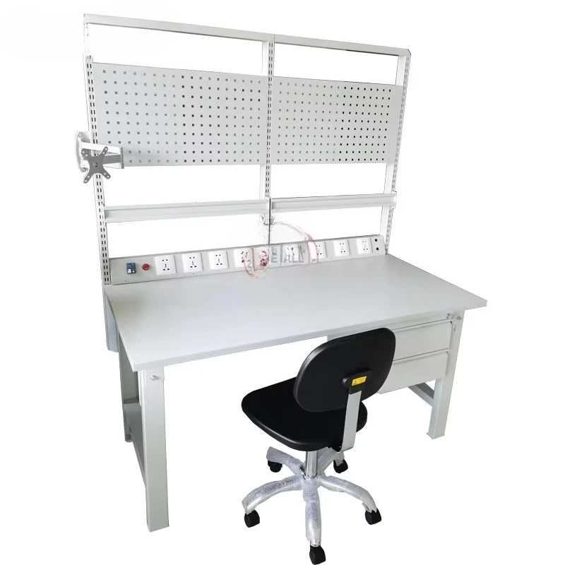 Robuste industrielle Garagenbank, Laborbank mit Werkzeugsatz