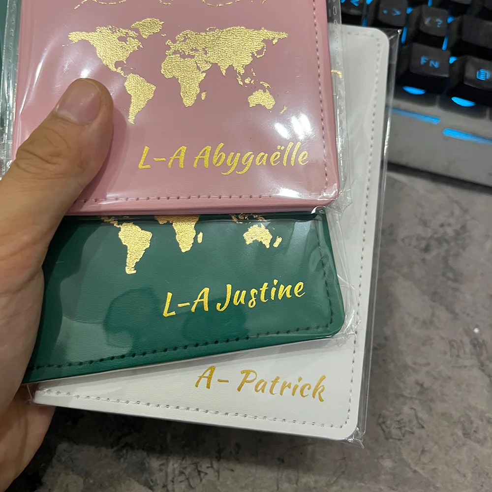 Spersonalizowane etui na paszport dla par Urocze etui na paszport z mapą z przywieszkami bagażowymi Portfel podróżny Organizer Akcesoria podróżne