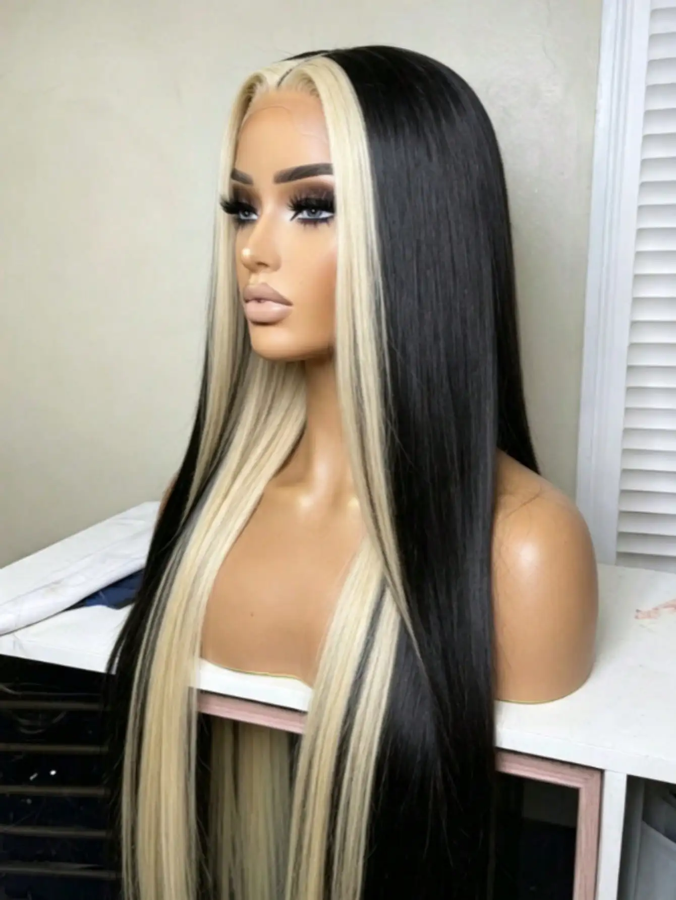 Black and White Highlight Straight Lace Front Wig Human Hair for Women 13x4 HD Transparent Lace Frontal Wigs Pre Plucked Long Straight Glueless Wigs with Baby Hair Natural Looking 180 Density Beginner Friendly for Music Festival For Halloween Use
